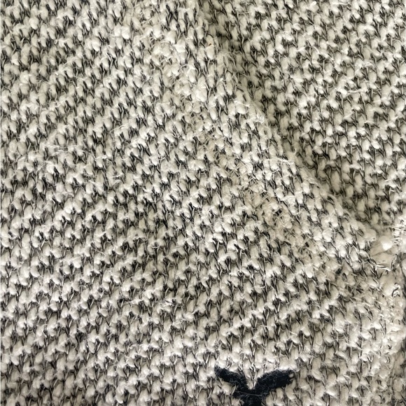 Gray Knit Hoodie with Frayed Edges - Picture 3 of 6